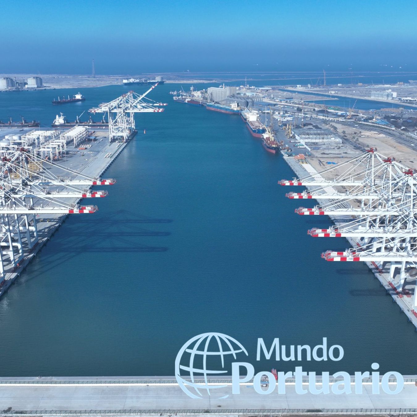 Terminal de contenedores DACT en Damietta: nuevo muelle y operación comercial 2026