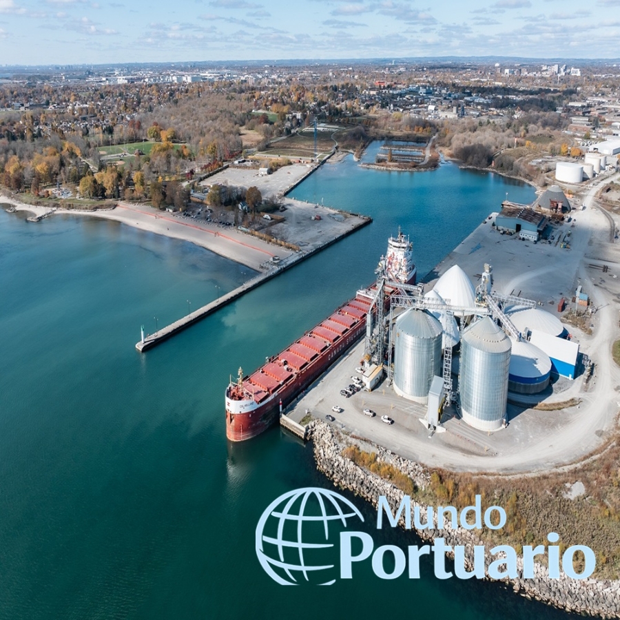 Terminal ferroviaria de contenedores en el Puerto de Hamilton, Canadá