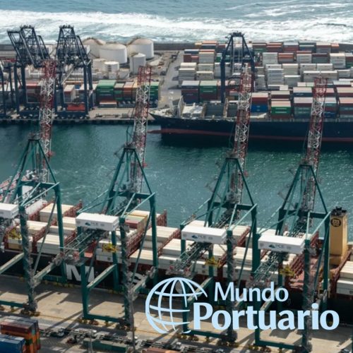 Infraestructura portuaria en terminal estatal de Chile bajo revisión técnica