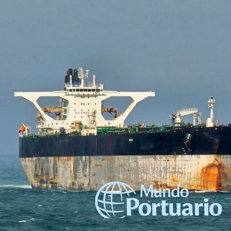 Tanqueros fondeados frente al terminal de José en Venezuela