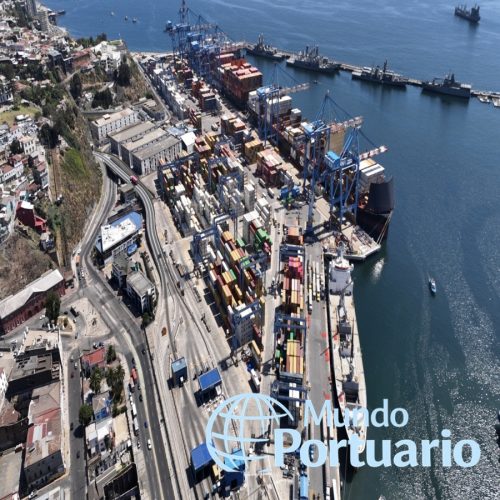 Operación de contenedores en TPS Valparaíso durante el cierre anual 2025